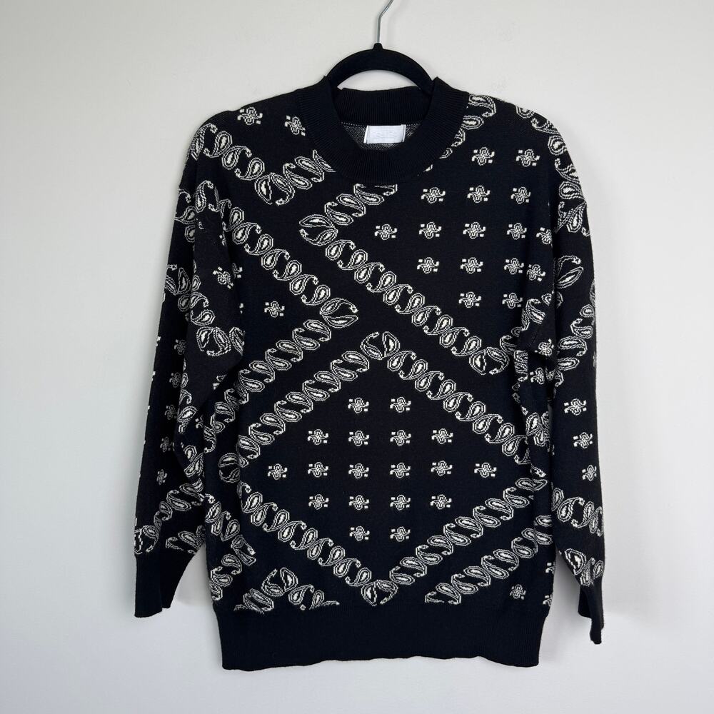 Isalis Women's Black & White Paisley Oversized Sweater XS